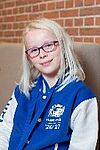 kind in blauw jasje