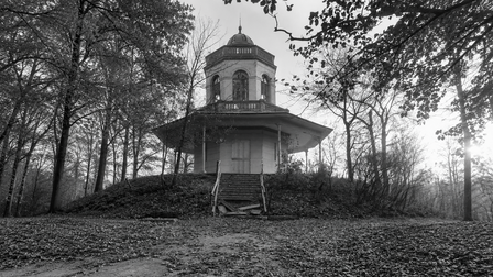 afbeelding van de oude belvedere toren